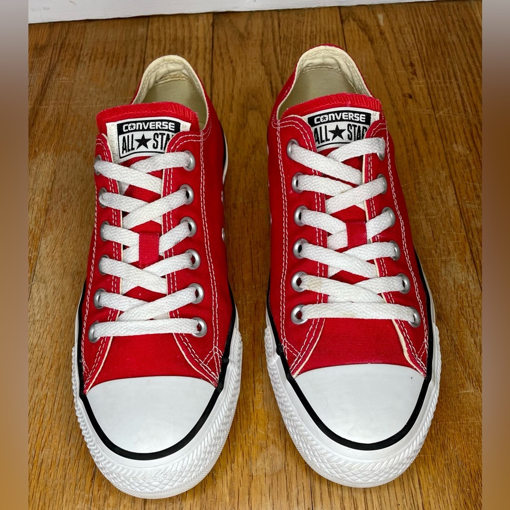 Converse classic low tops - Red - Mens 5.5 / Womens 7.5